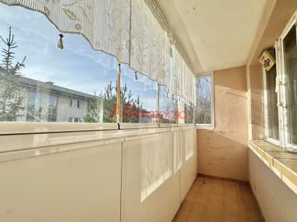 37,5m2 2 pokoje kuchnia z oknem duży balkon