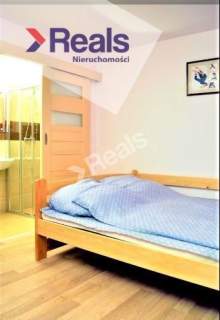 Hostel, dwa budynki, 17 pokoi, całość wynajęta