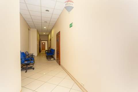 Lokal biurowy 25 m2 w centrum Pabianic