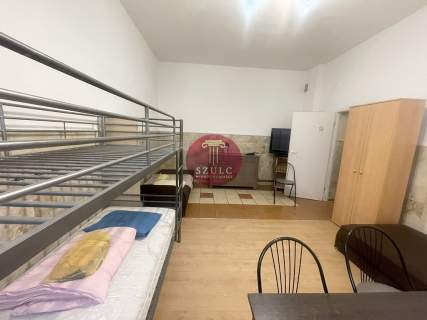 Lokal w centrum z miejscami parkingowymi