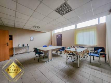 Konopiska / dwie hale / wysokość ok. 4 m