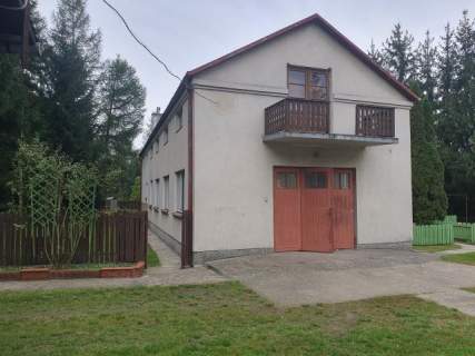 Klonowa, mieszkalno- usługowy, dla dwóch rodzin