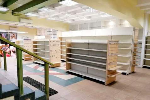 800 metrowy lokal na wynajem z dużym potencjałem