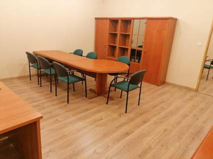 800 metrowy lokal na wynajem z dużym potencjałem