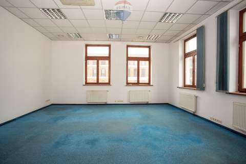Lokal biurowy 70 m2 w centrum Pabianic