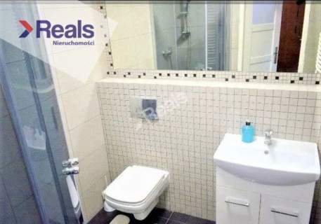 Hostel, dwa budynki, 17 pokoi, całość wynajęta