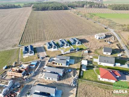 Piękna działka w Mochlu 928 m2
