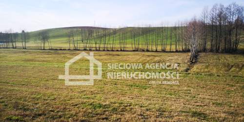 Działka z widokiem na jezioro