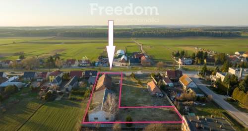 Sprzedam działkę pod myjnię samochodową w Uzdowie