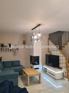 BLIŹNIAK BLISKO SZKOŁY Z DZIAŁKĄ 200 M2