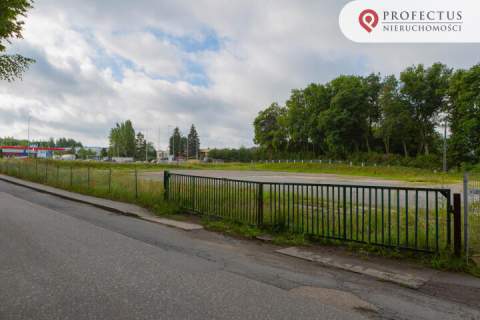 Obiekt 3300 m2 hale biura działka 2 ha suwnica S6