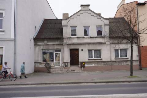 KAMIENICA W CENTRUM KOŚCIANA