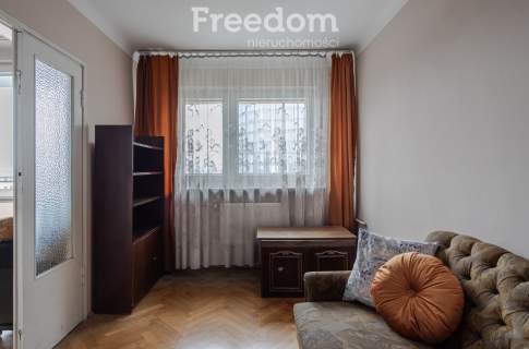 4-pokojowe mieszkanie w centrum Warszawy
