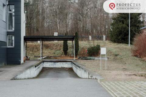 Obiekt 3300 m2 hale biura działka 2 ha suwnica S6