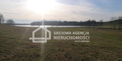 Działka z widokiem na jezioro