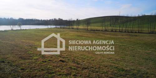 Działka z widokiem na jezioro