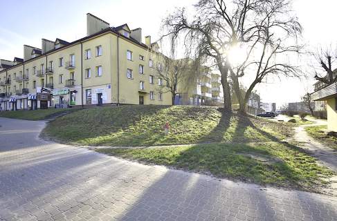 Działka pod zabudowę wielorodzinną i usługową