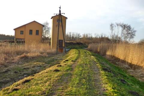 Działka nad jeziorem