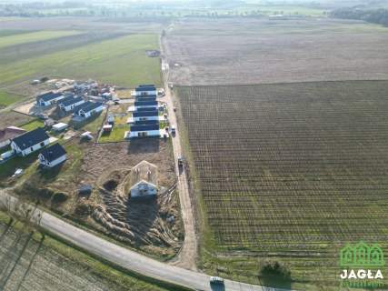 Piękna działka w Mochlu 928 m2