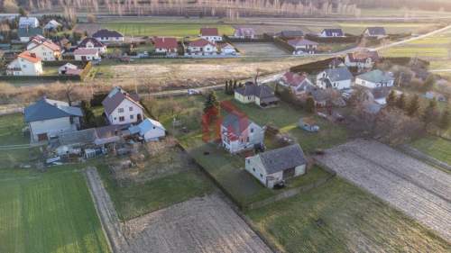 Działka 10 ar z WZ przy drodze asfaltowej CZEKAJ