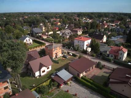 Dom w Sulejówku, cicha i spokojna okolica.