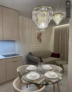 Nowe mieszkanie na Włochah w stylu glamour