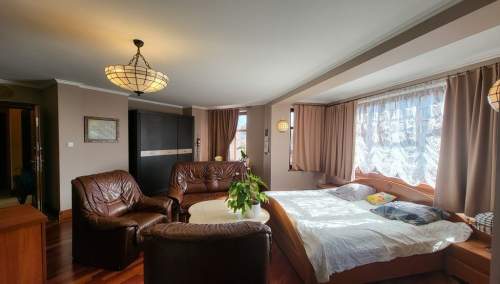 Duży apartament/mieszkanie 50 m od morza w Rewalu