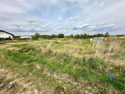 900m2, PROSTOKĄT, WYRY, UL. MALINOWA