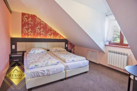 Zalesice gm.Przyrów /obiekt restauracyjno-hotelowy