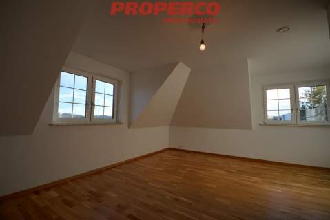 Dom 6 pokoi, 279,80m2, Stopnica.