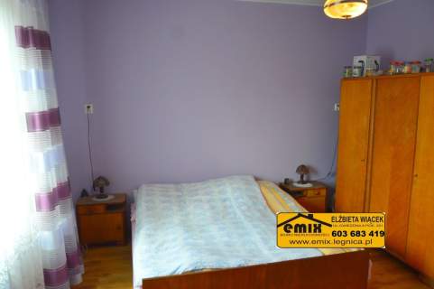 2 pokojowe mieszkanie w centrum Świerzawy - za 100.000 zł.