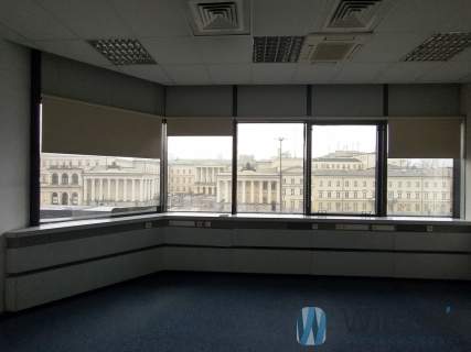 Biuro w Błękitnym Wieżowcu 600m.