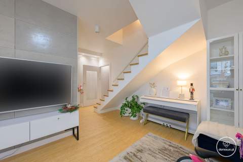 SEGMENT 2020r BIAŁOŁĘKA 4 POKOJE 100 m2 TARAS