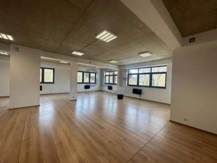 Lokal biurowo-usługowy 200 m2 do wynajęcia