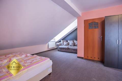 Zalesice gm.Przyrów /obiekt restauracyjno-hotelowy