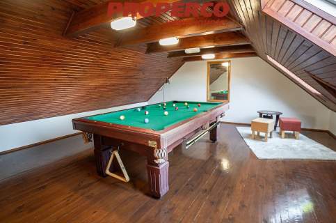 Dom wolnostojący 260 m2, działka 11902m2, Brzeziny