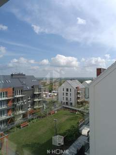 Przestronne mieszkanie z dwoma balkonami w Sobótce