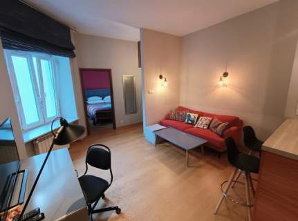 Tamka, 2 pokoje 42m2, Ciche, Kamienica