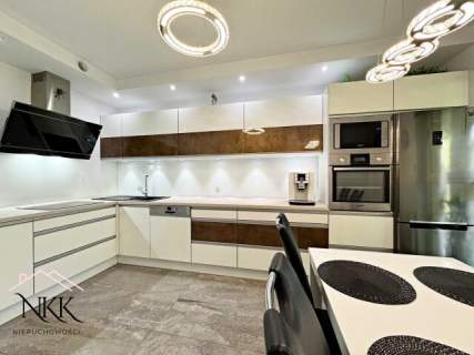 Niepowtarzalny Apartament 3-pokojowy na 1 piętrze
