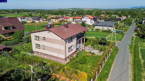 Dom z widokiem na góry Pierściec