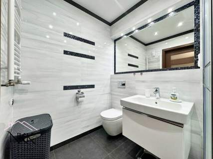 Niepowtarzalny Apartament 3-pokojowy na 1 piętrze
