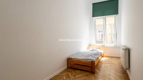 Atrakcyjne mieszkanie w ścisłym centrum Krakowa