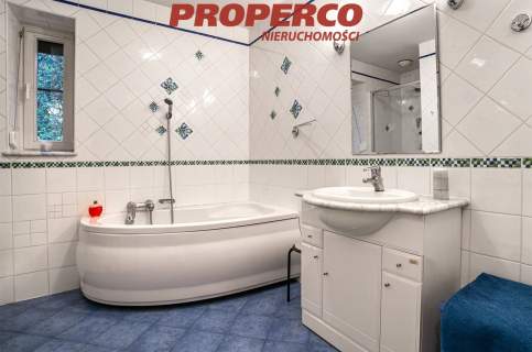Dom wolnostojący 260 m2, działka 11902m2, Brzeziny