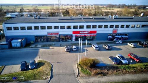 Na sprzedaż piętro budynku handlowo-usługowego