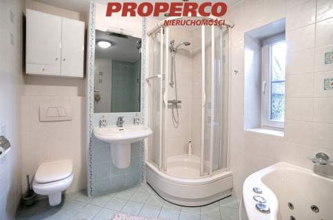 Dom wolnostojący 260 m2, działka 11902m2, Brzeziny