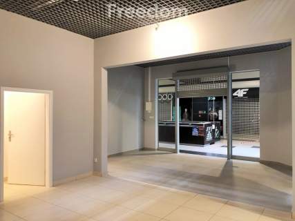 Lokal handlowy z najemcą w Galerii Mazurskiej