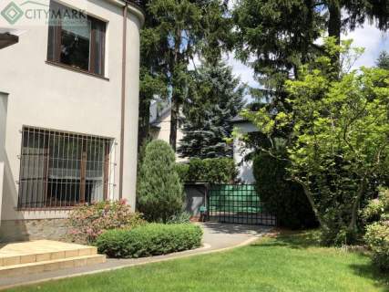Piękna rezydencja Michałowice Osiedle 2450m2 ogród 
