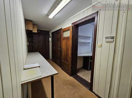 Lokal 70m2 w Centrum, witryna, wejście z ulicy