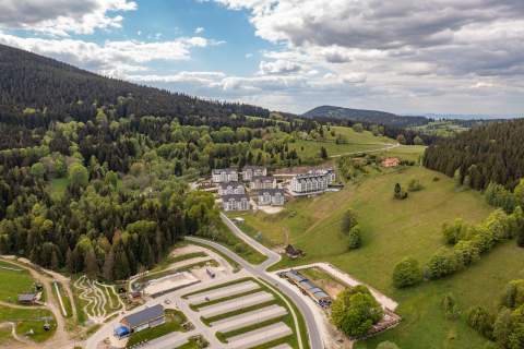 Czarna Góra Resort- studio z miejscem postojowym