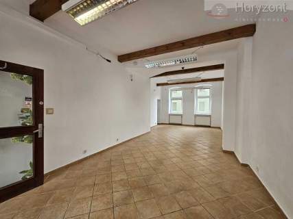 Lokal 70m2 w Centrum, witryna, wejście z ulicy